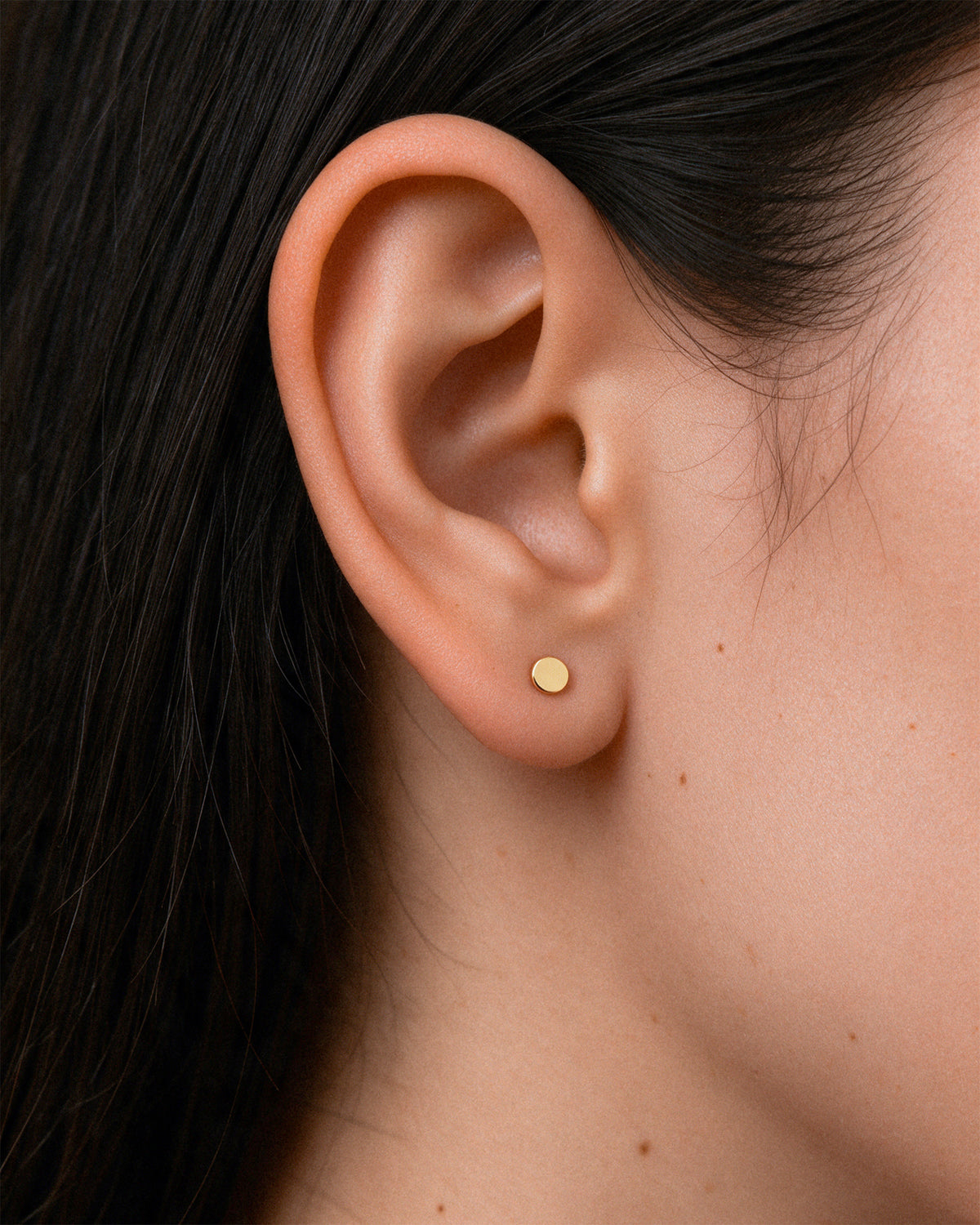 Dot Studs 4mm in 18k Gold plated Silver