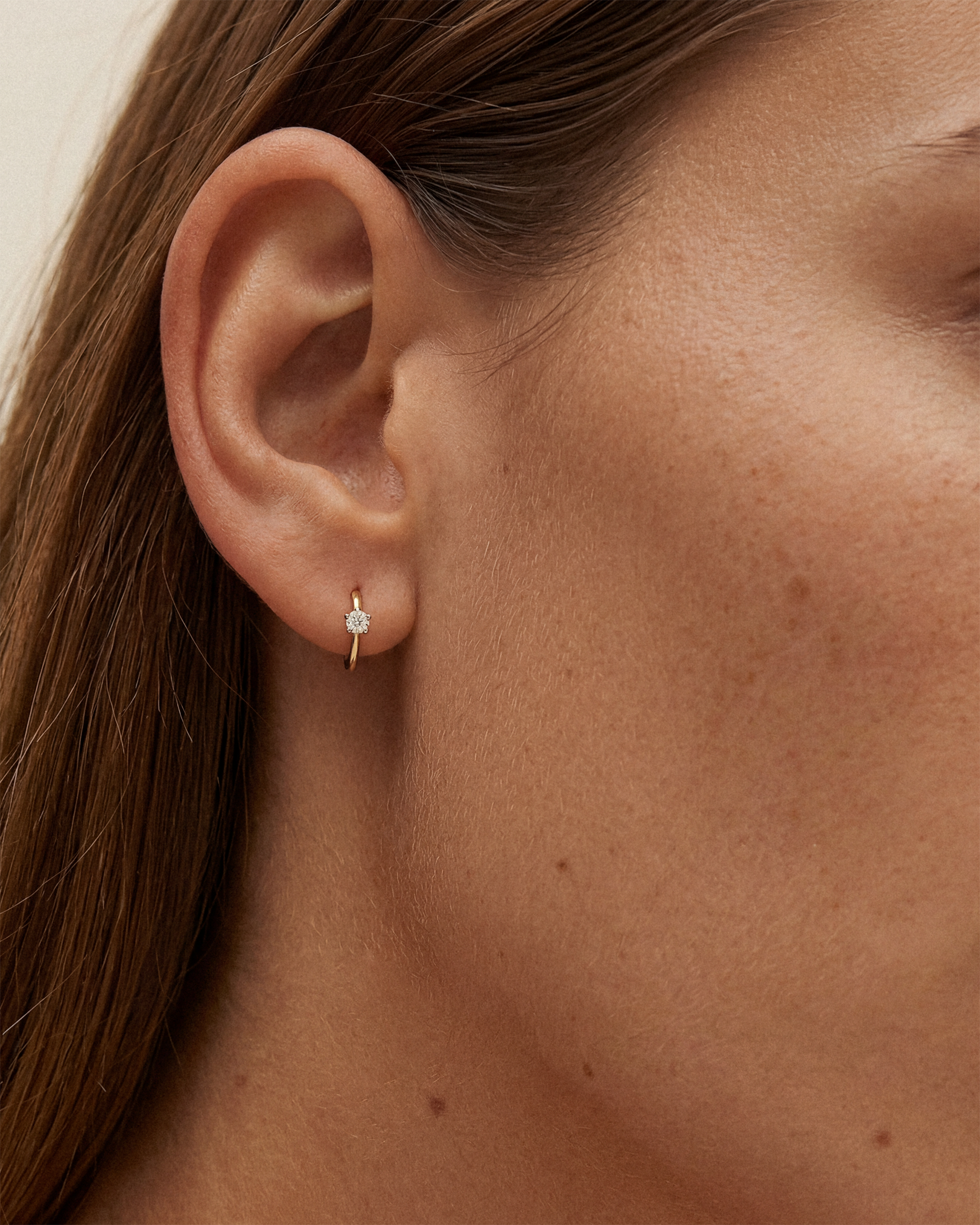 Solitaire Huggie Hoops