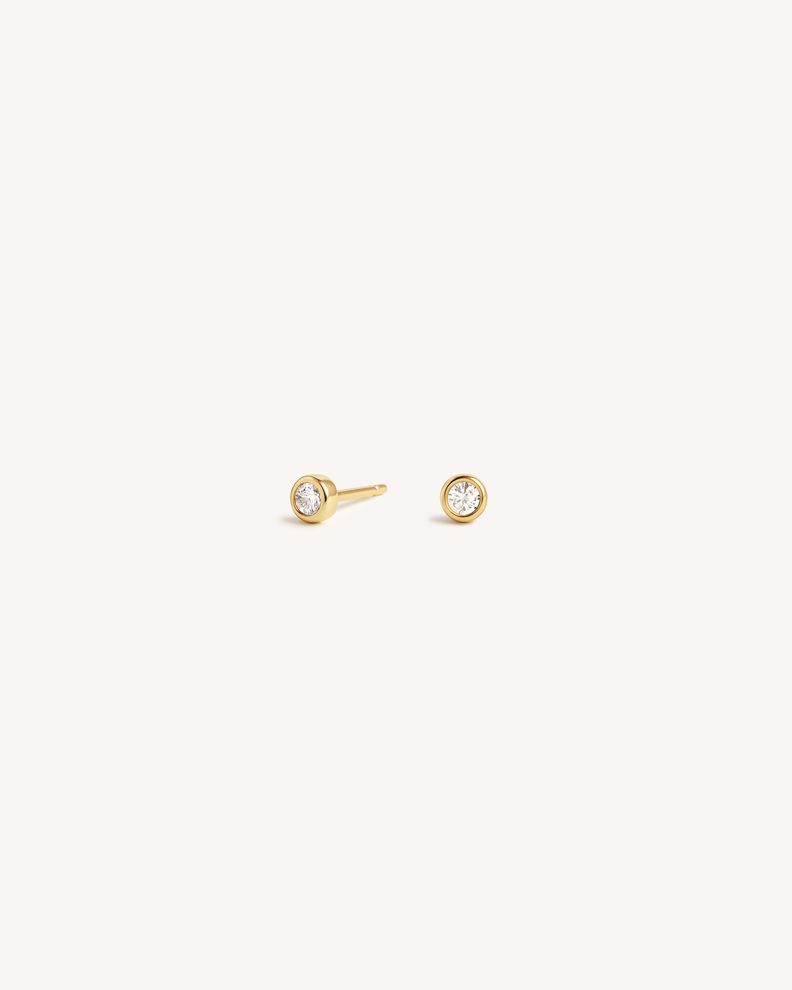 Bezel Studs in Gold