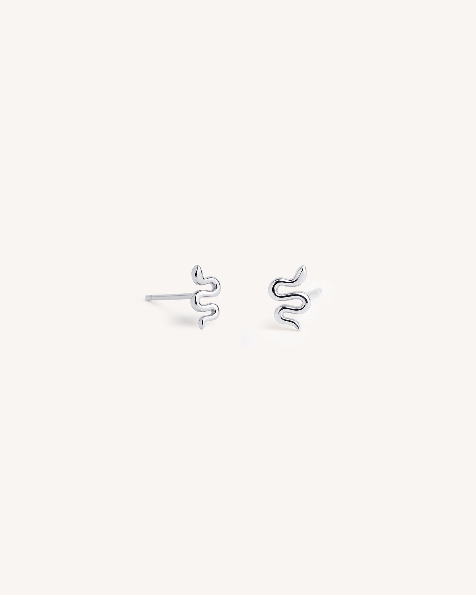 Snake Studs in Silver