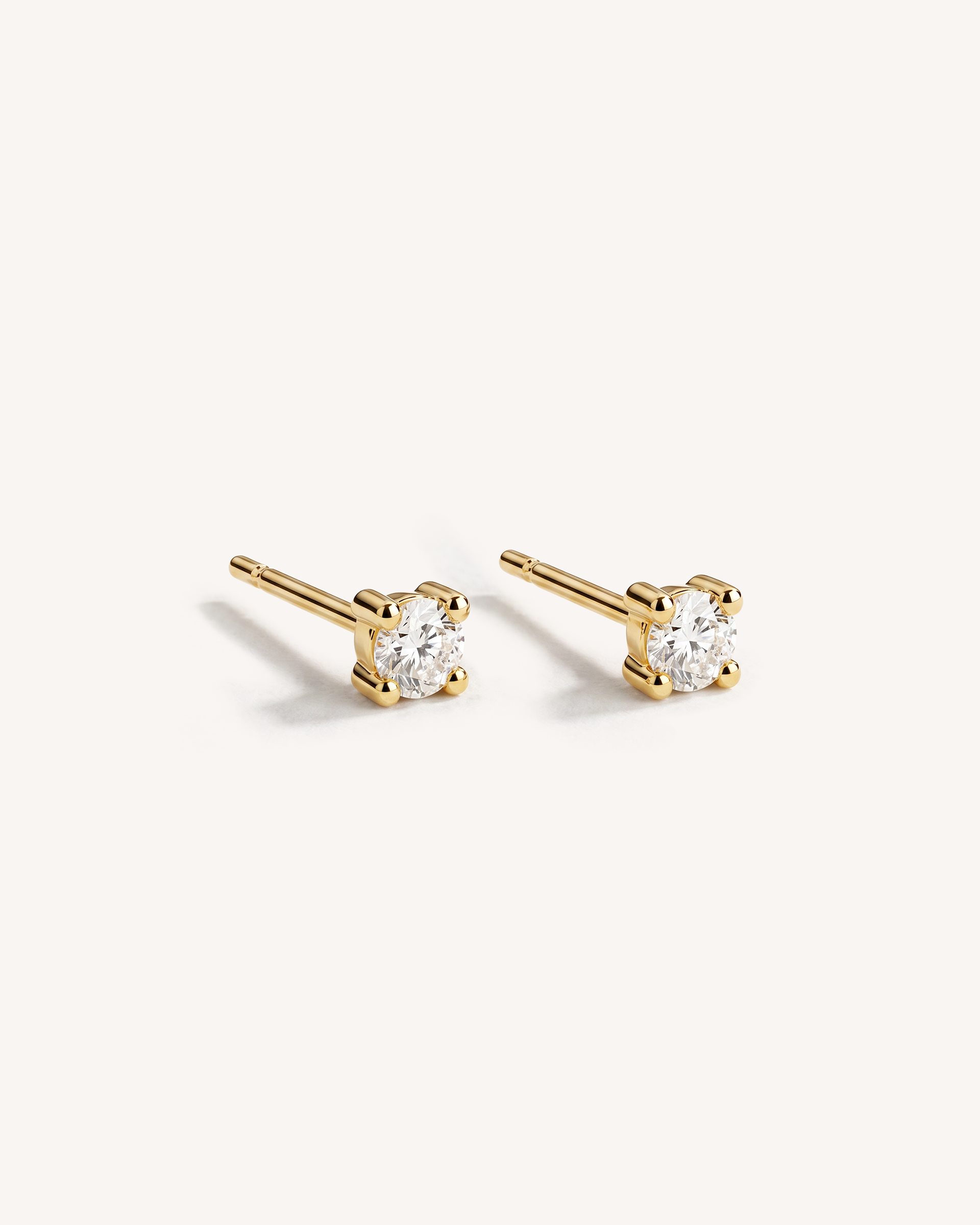 Solitaire Studs 3.5mm in Gold — Crystal