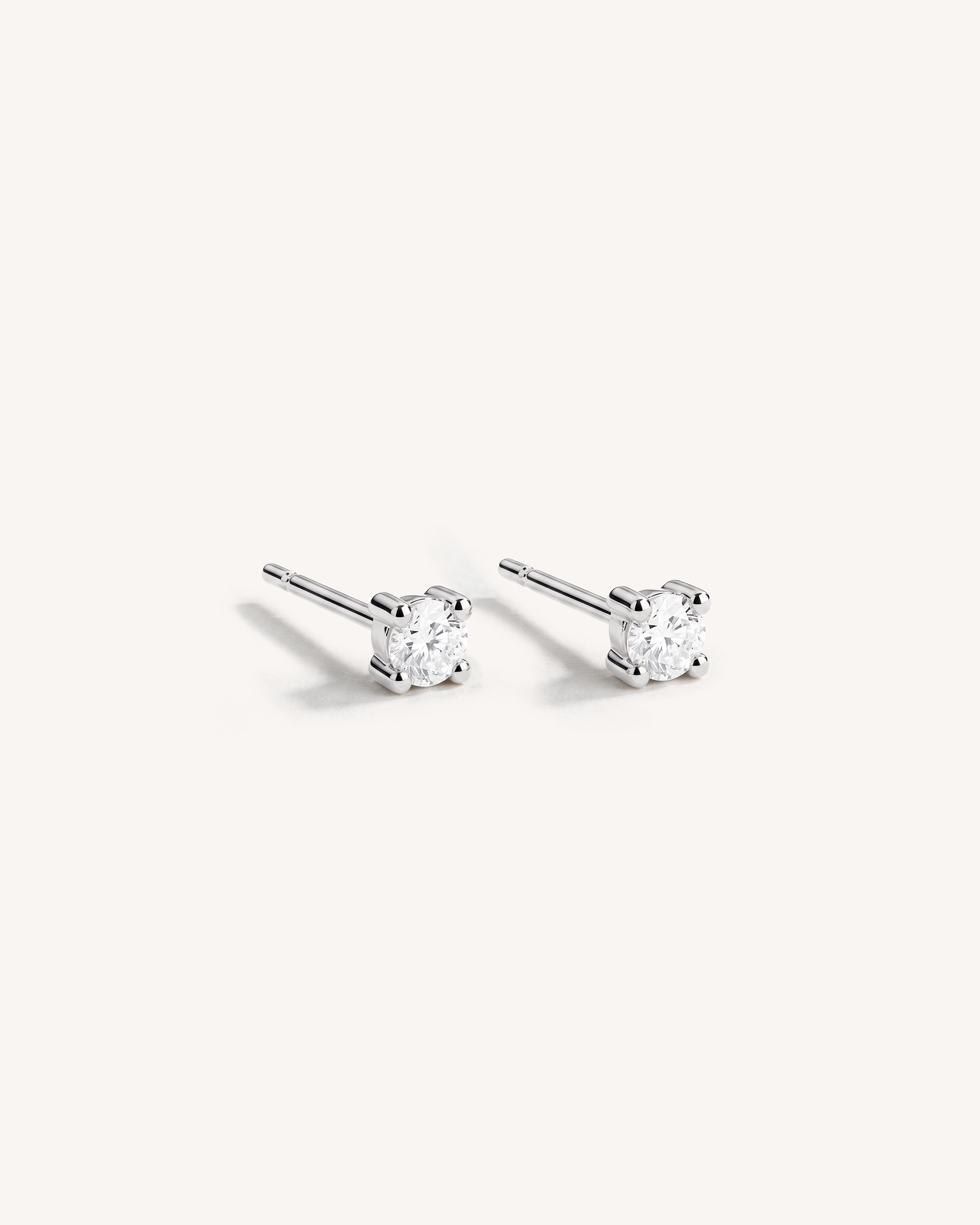 Solitaire Studs 3mm in Silver — Crystal