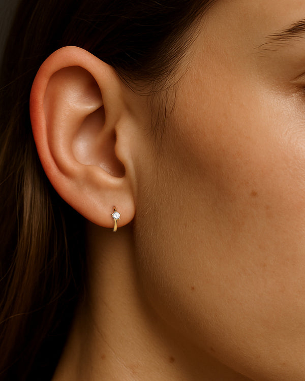 Solitaire Huggie Hoops