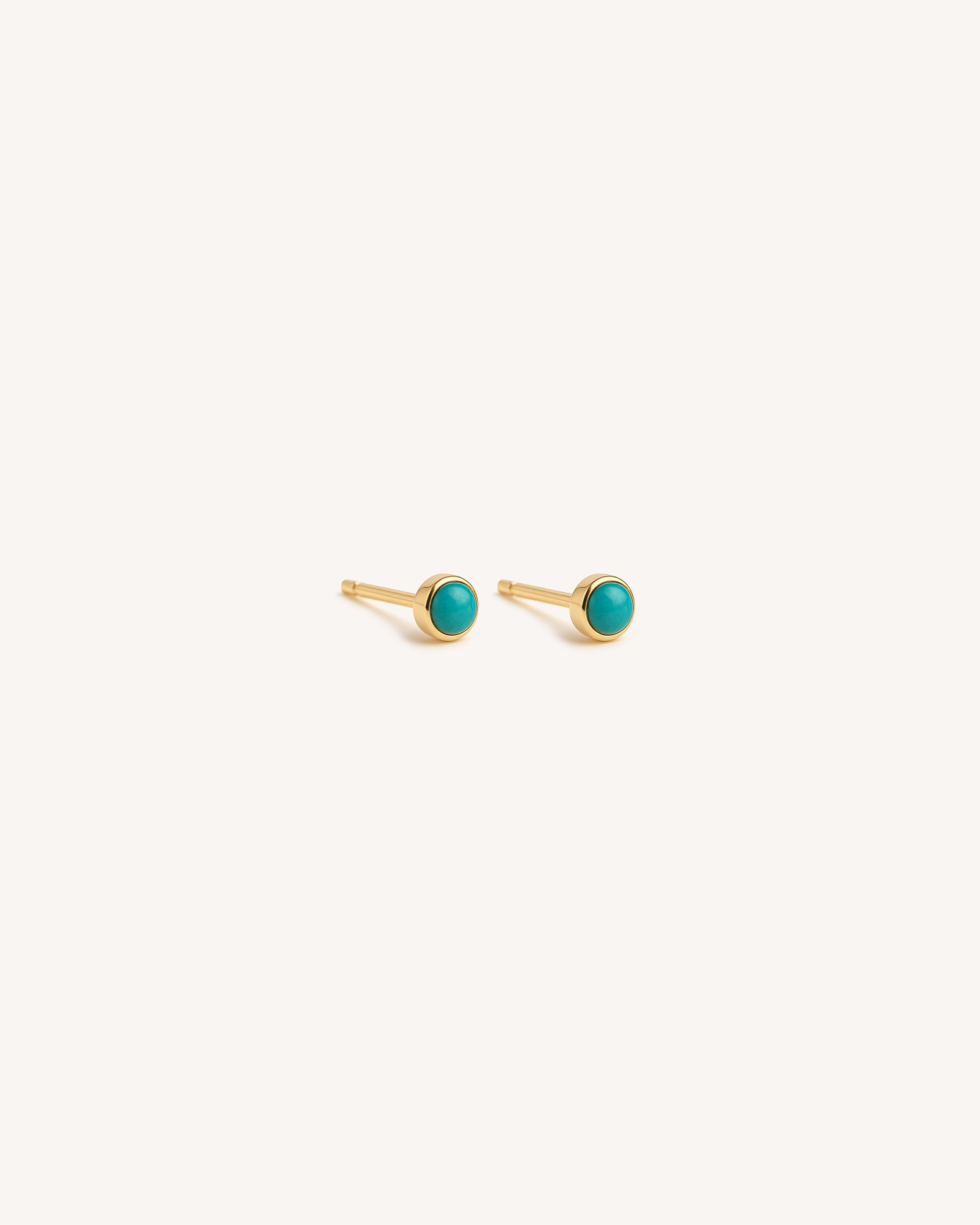 Turquoise Studs 4mm in Gold